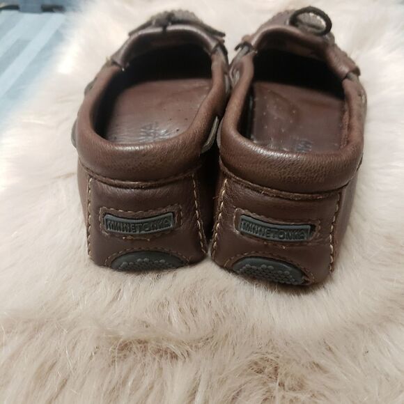 Minnetonka mocassin Tassel womens shoe - Picture 3 of 7